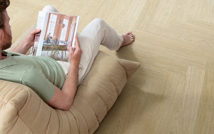 LVT QUICK-STEP PRISTINE Дуб безмятежный натуральный светлый 33кл. 2,5мм (48шт/4,582м2)