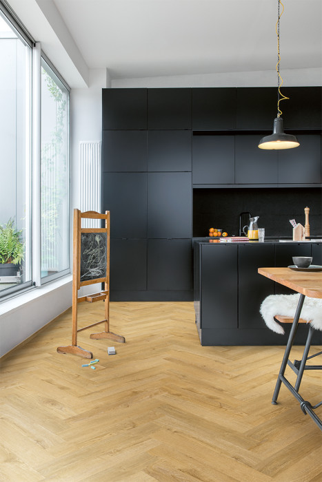 LVT QUICK-STEP PRISTINE Дуб осенний медовый 33кл. 2,5мм (48шт/4,582м2)