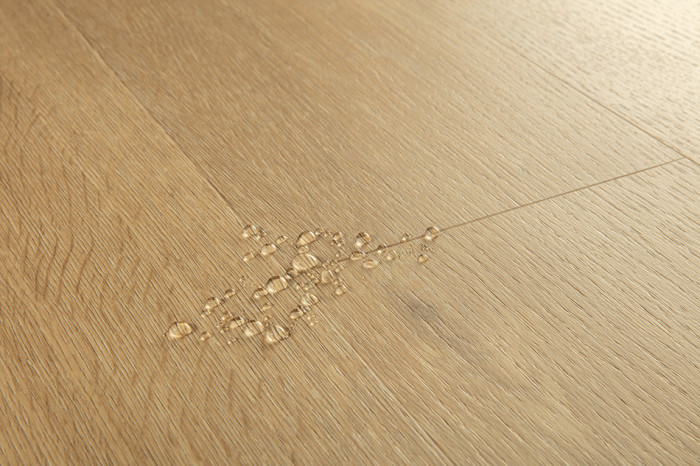 LVT QUICK-STEP LIV Дуб сатиновый средний натуральный 33кл. 2,5мм (20шт/4,490м2)
